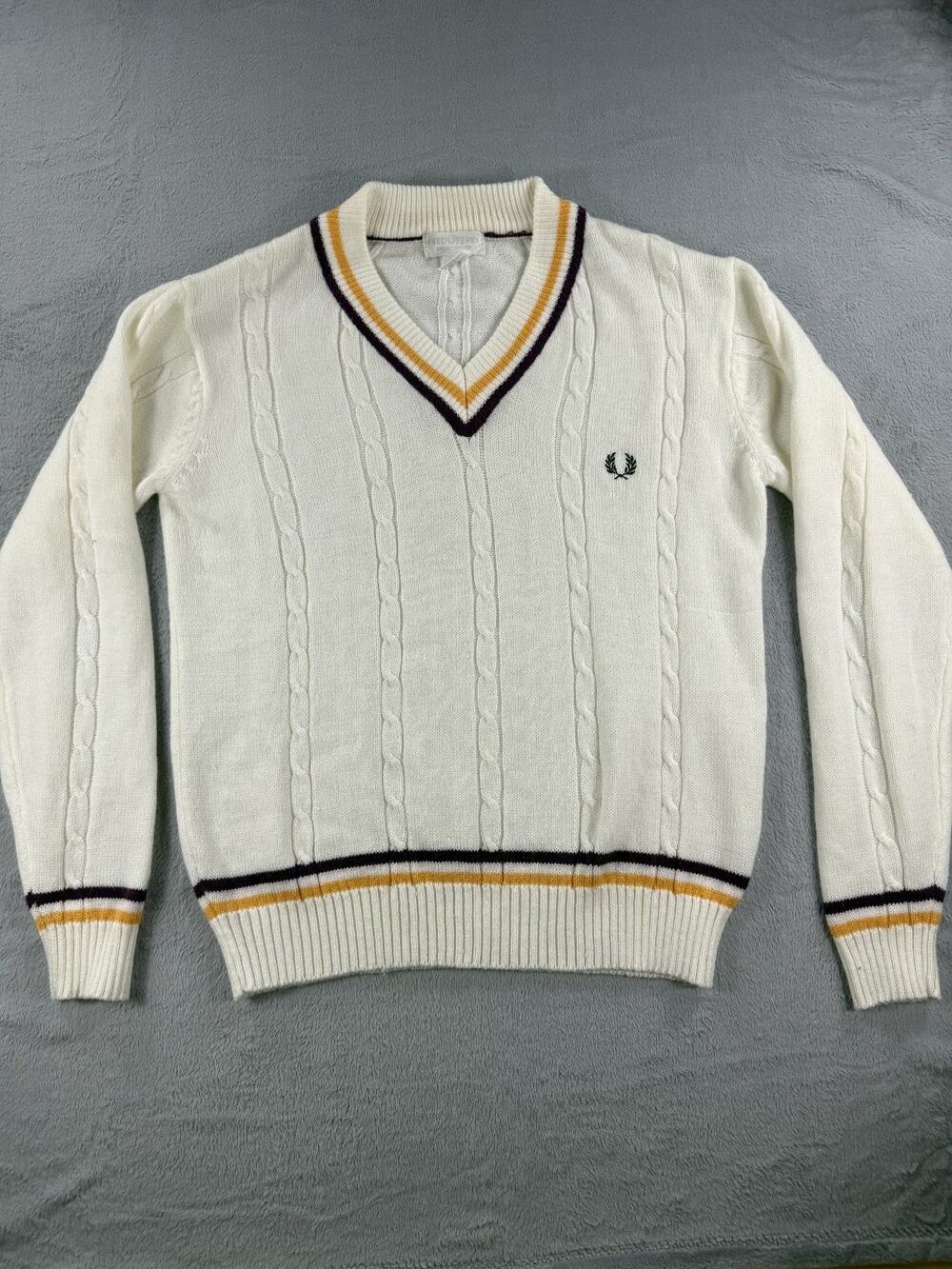 VINTAGE Fred Perry Sportswear Mens Large White Cable Knit V Neck Cricket Sweater